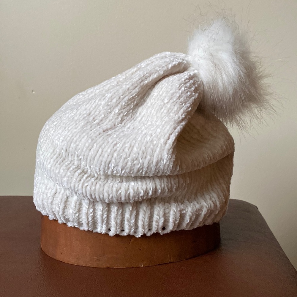 Winter beanie hat with Pom Pom
